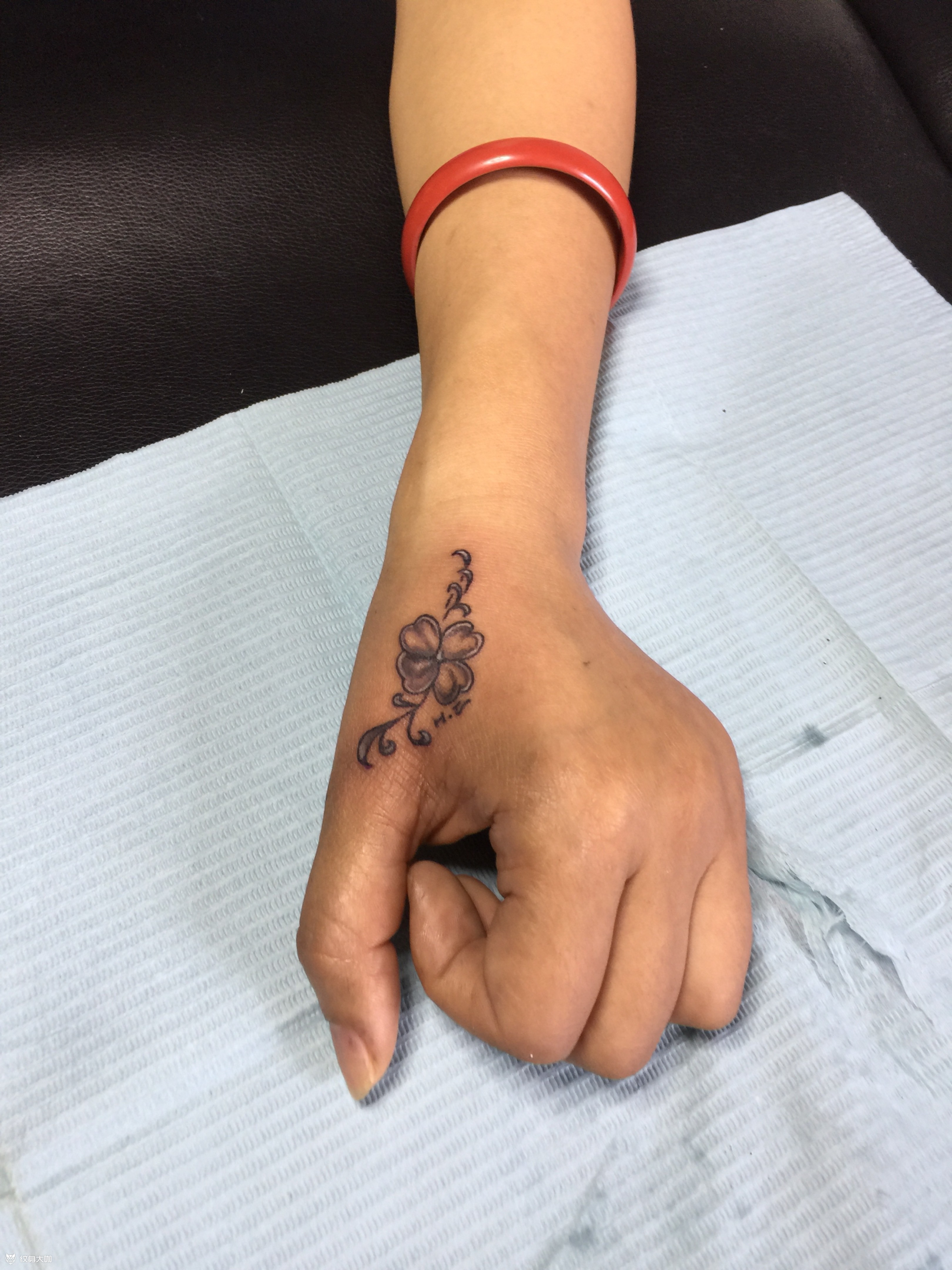 虎口小纹身_纹身图案手稿图片_史义林的纹身作品集