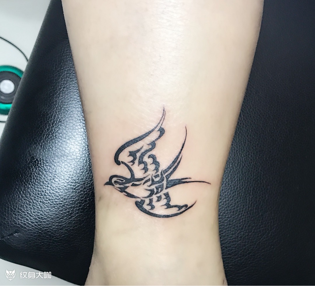 燕子图腾_纹身图案手稿图片_左的纹身作品集