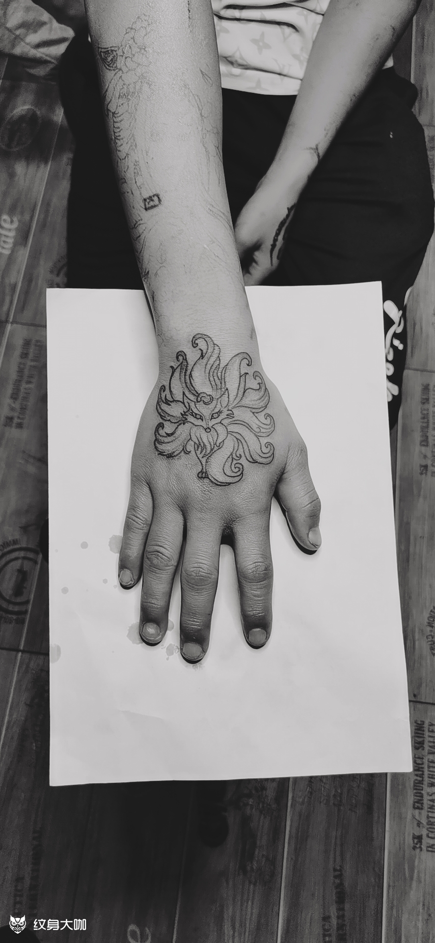 手背 线条_纹身吧社区 - 纹身大咖