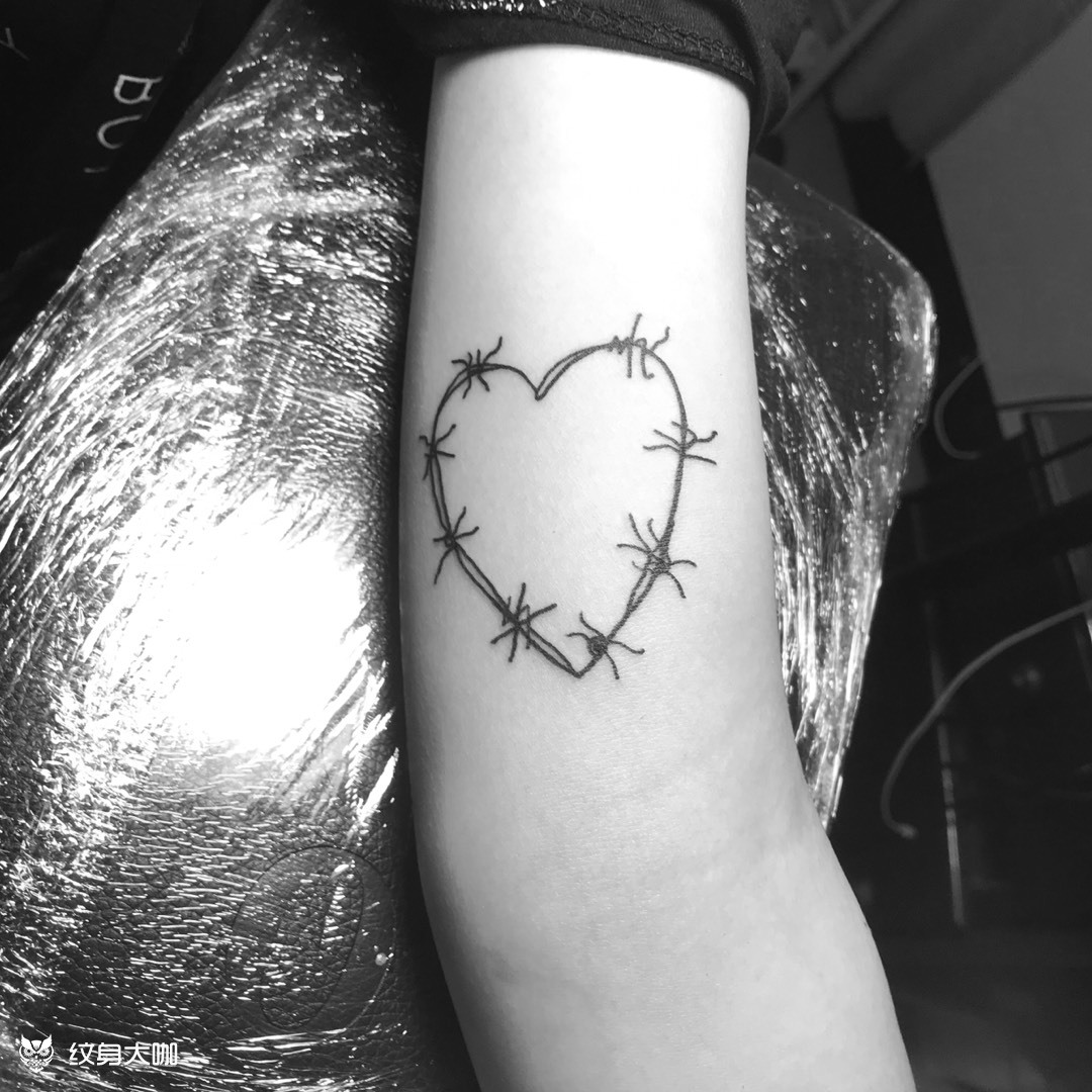 铁丝网_纹身图案手稿图片_秩序雕瓜的纹身作品集