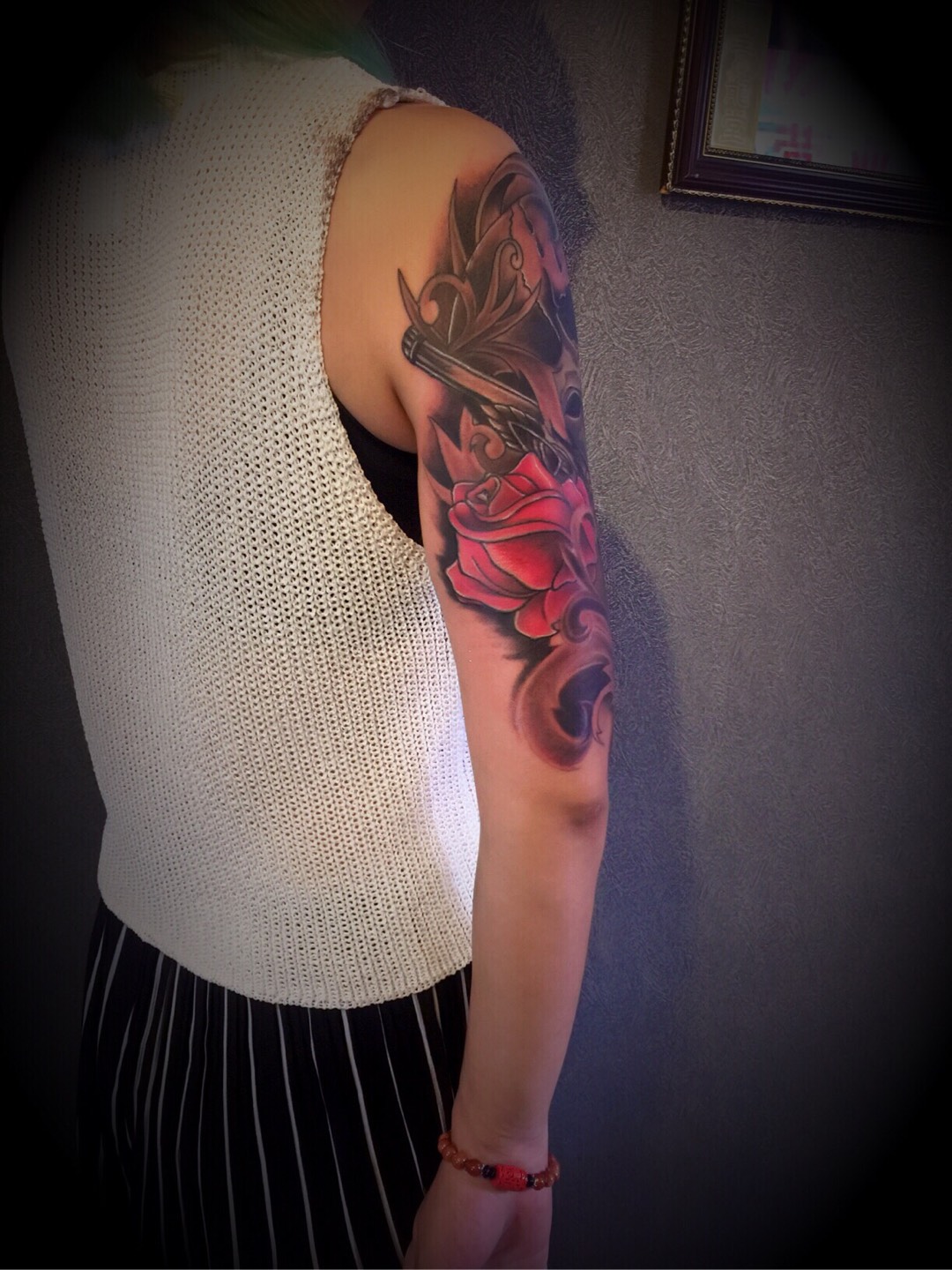 美女大臂骷髅纹身_纹身图案手稿图片_阿霖的纹身作品集