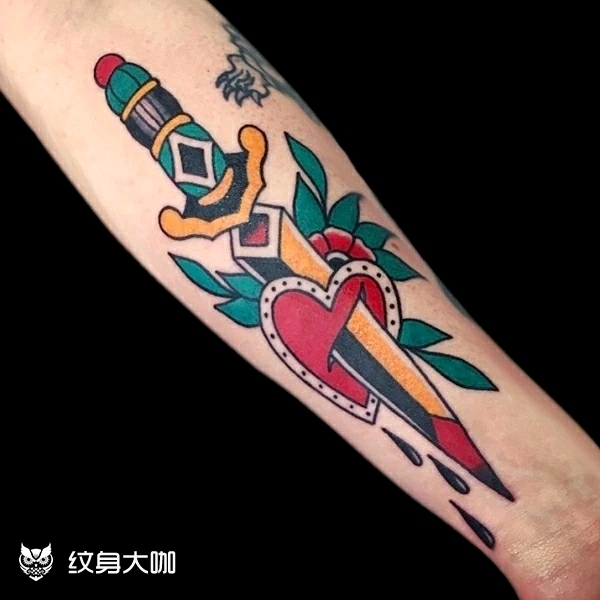 一箭穿心_纹身图案手稿图片_莫丽权的纹身作品集