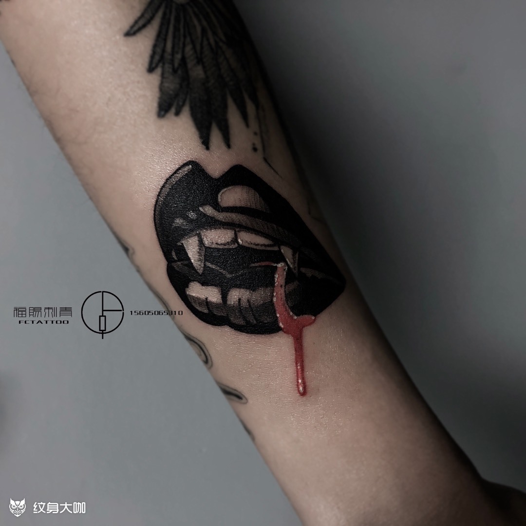 嘴唇_纹身图案手稿图片_洪佳福的纹身作品集