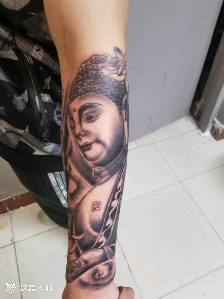 小臂佛_纹身图案手稿图片_任红岩的纹身作品集