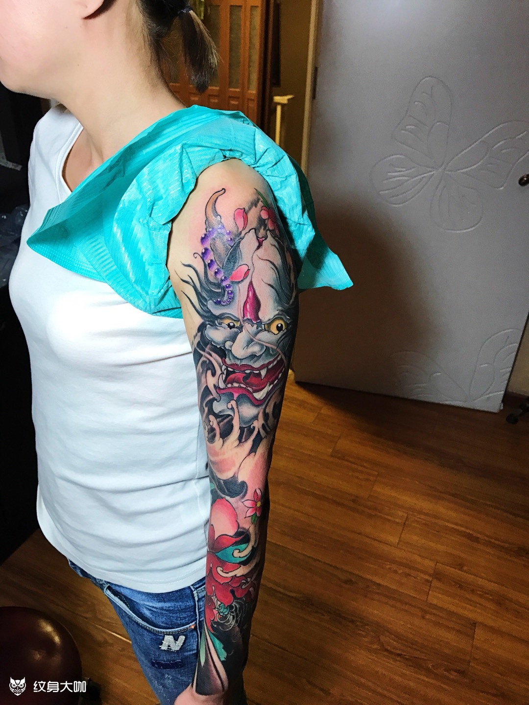 新传统彩色花臂