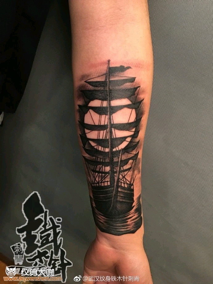 作品简介:人生没有一帆风顺