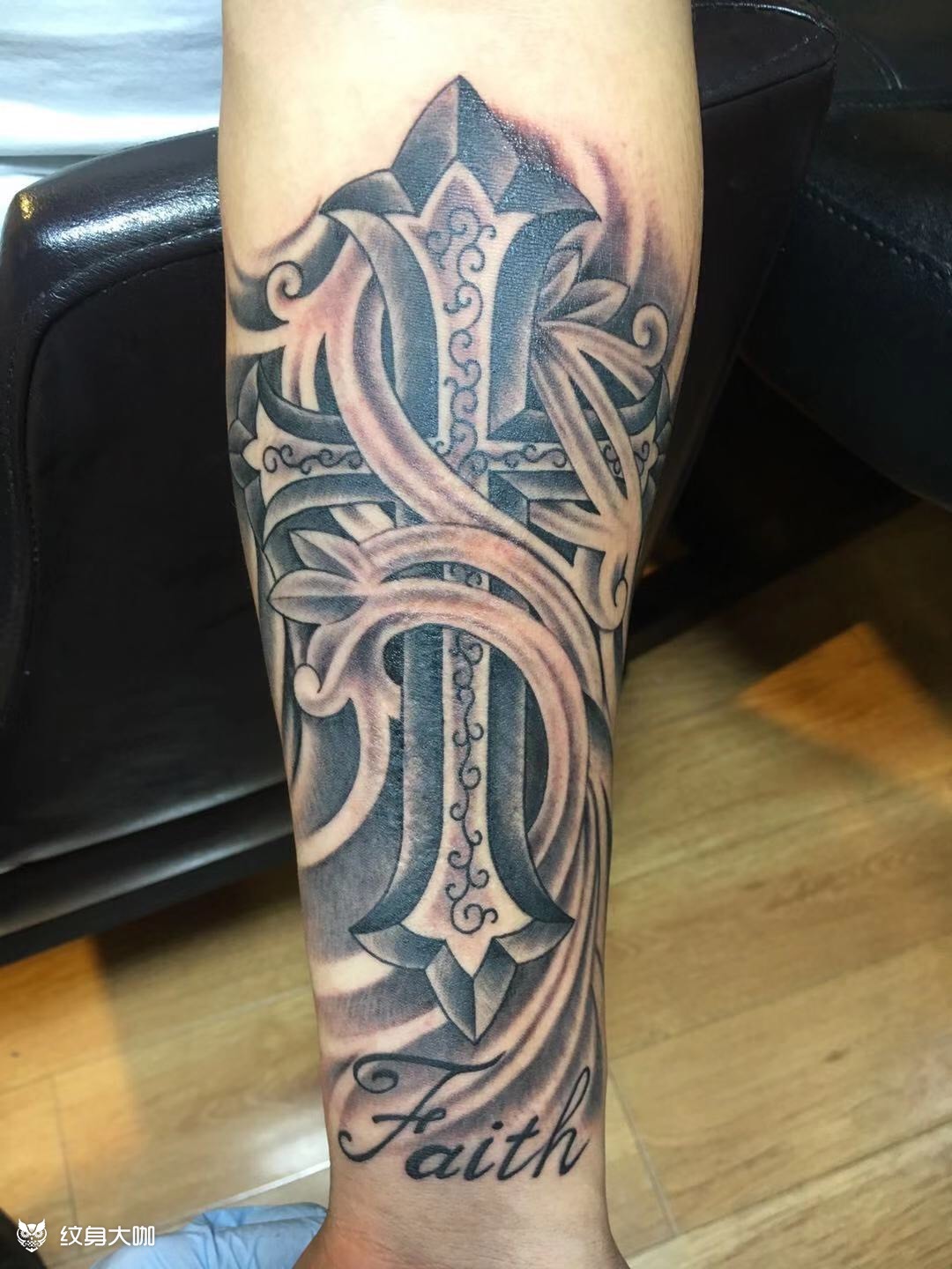 十字架_纹身图案手稿图片_王东的纹身作品集