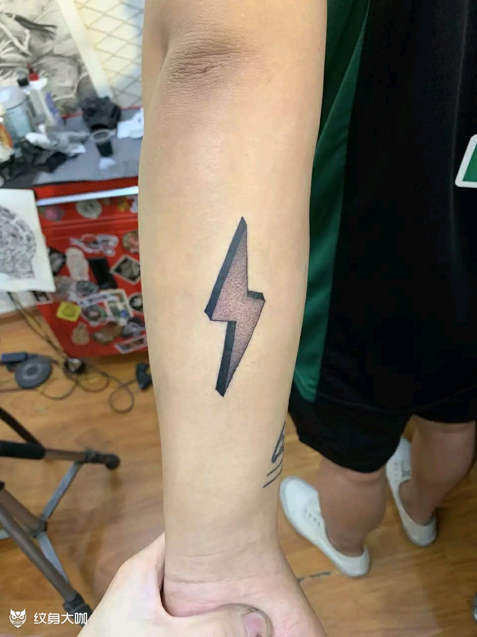 闪电_纹身图案手稿图片_cty的纹身作品集