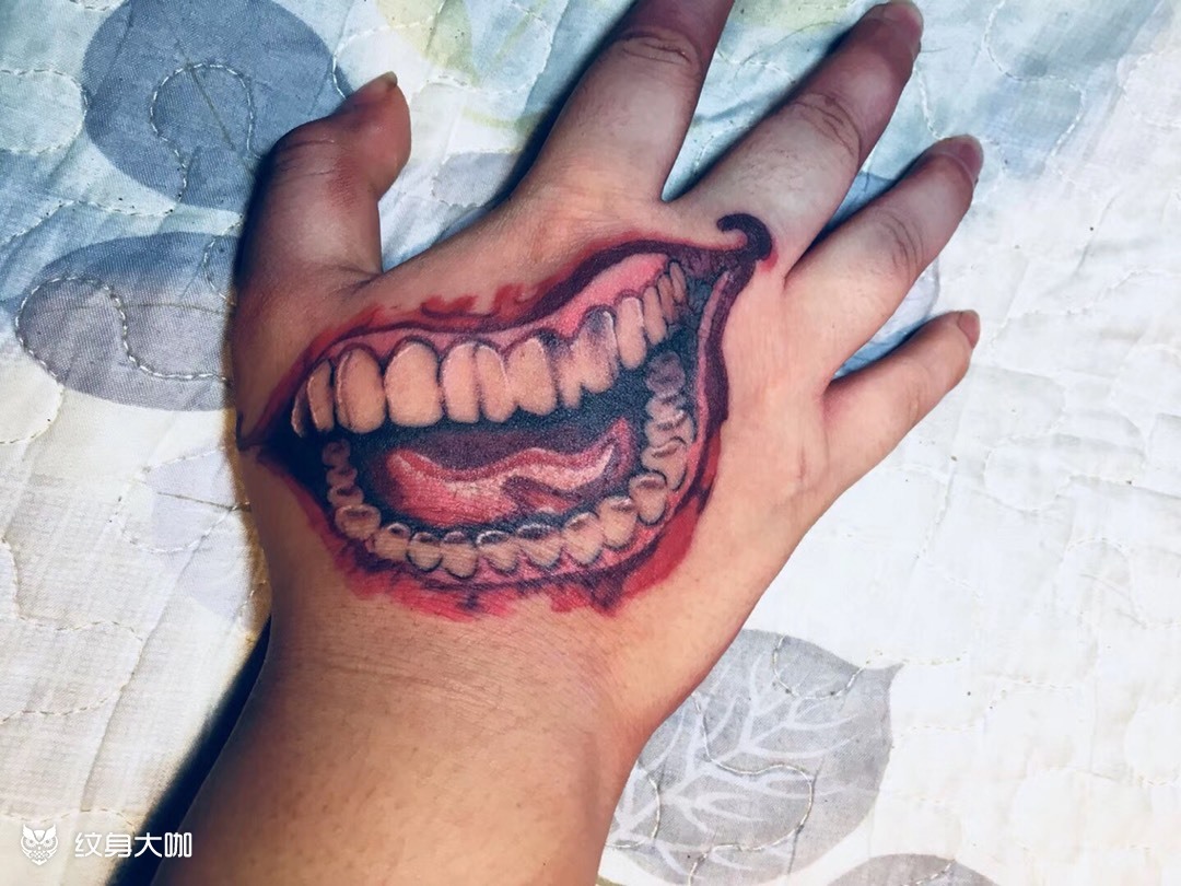 三代小丑_纹身图案手稿图片_董先恺的纹身作品集