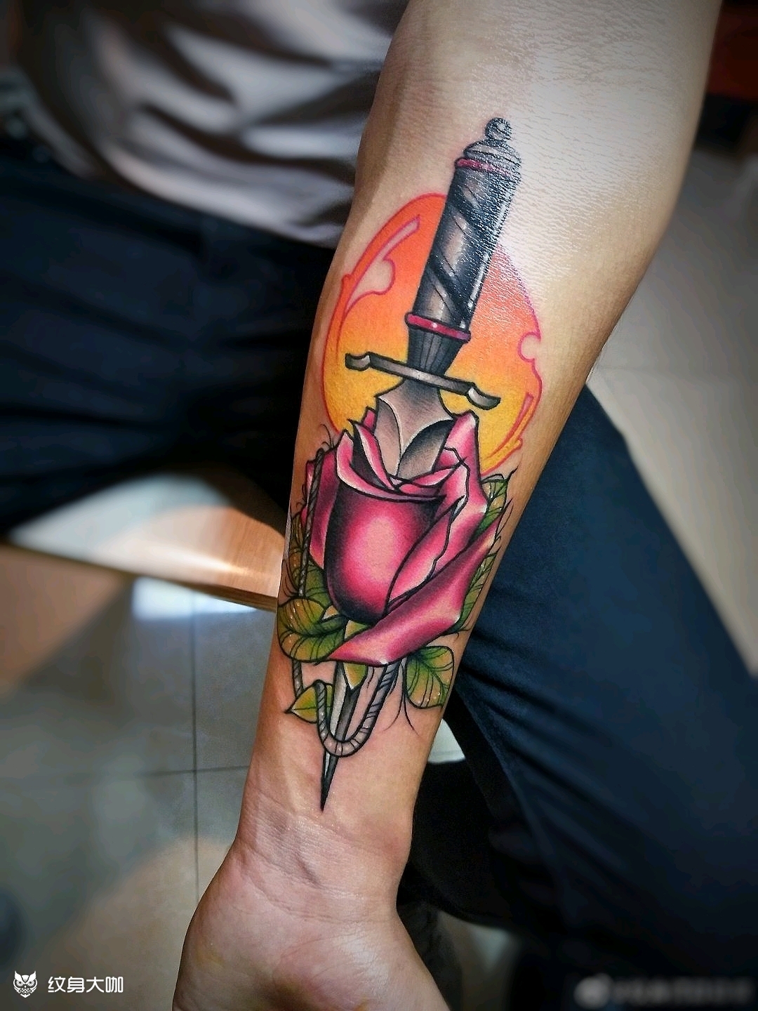 玫瑰与剑_纹身图案手稿图片_就是那个静静啊的纹身作品集