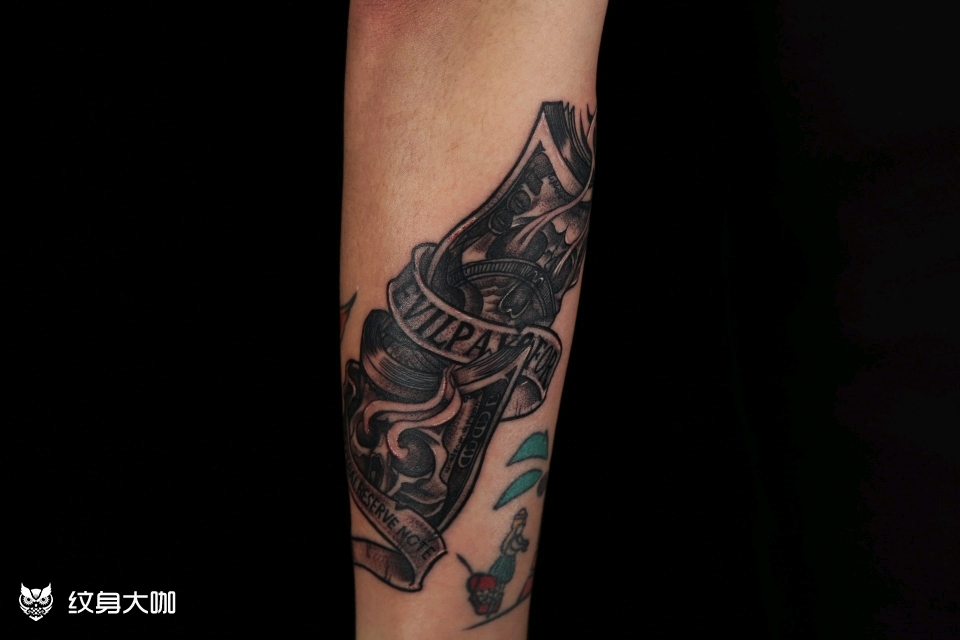 黑灰newschool钱完