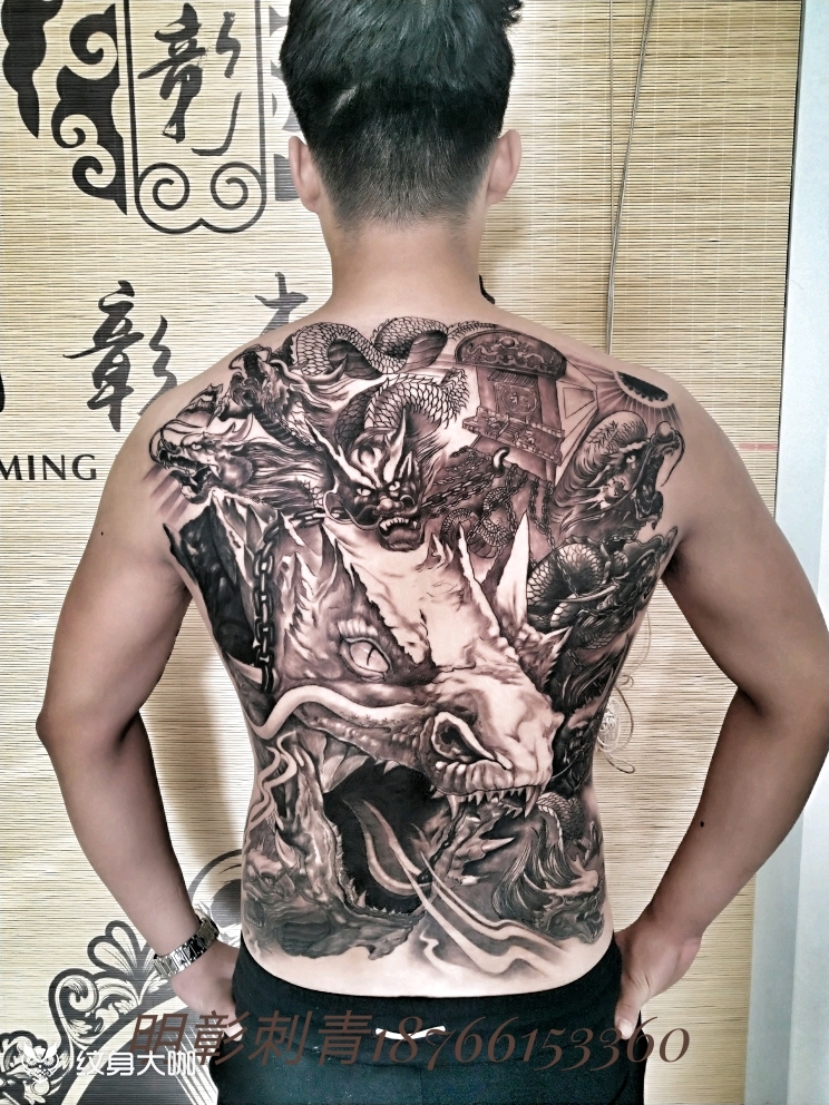 九龙拉棺_纹身图案手稿图片_丁帅的纹身作品集