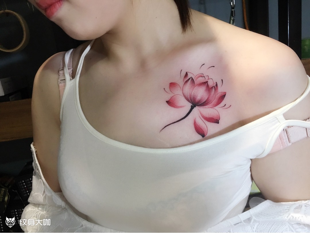 荷花_纹身图案手稿图片_李蒙的纹身作品集