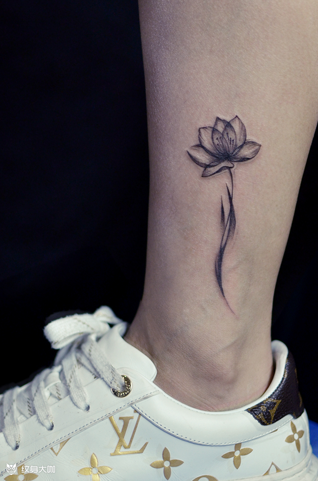 脚踝的莲花_纹身吧社区 - 纹身大咖