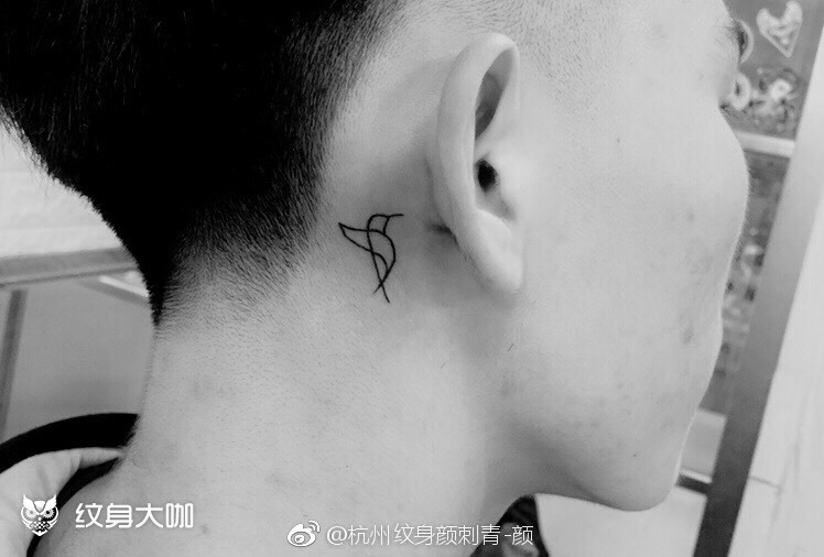 耳后纹身_纹身图案手稿图片_颜师傅的纹身作品集