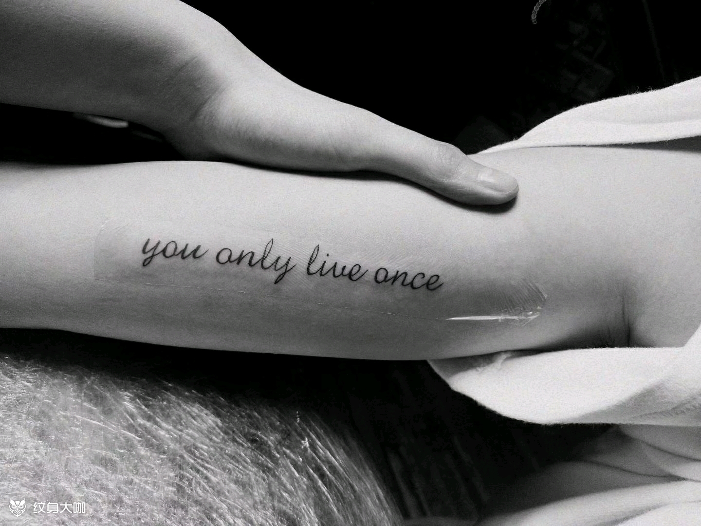 大臂内侧字母_纹身图案手稿图片_李冰的纹身作品集