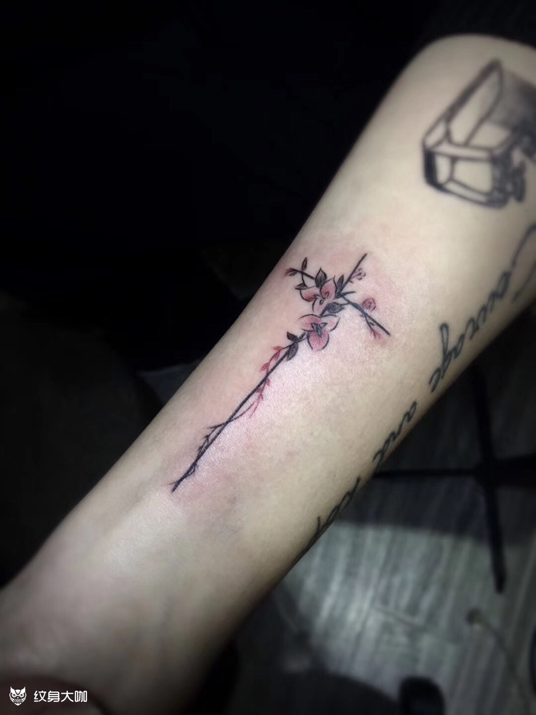小清新十字架_纹身图案手稿图片_黎超的纹身作品集