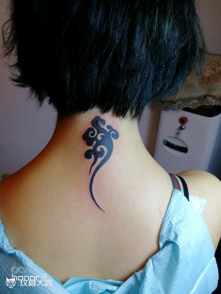 祥云_纹身图案手稿图片_@男姐的纹身作品集