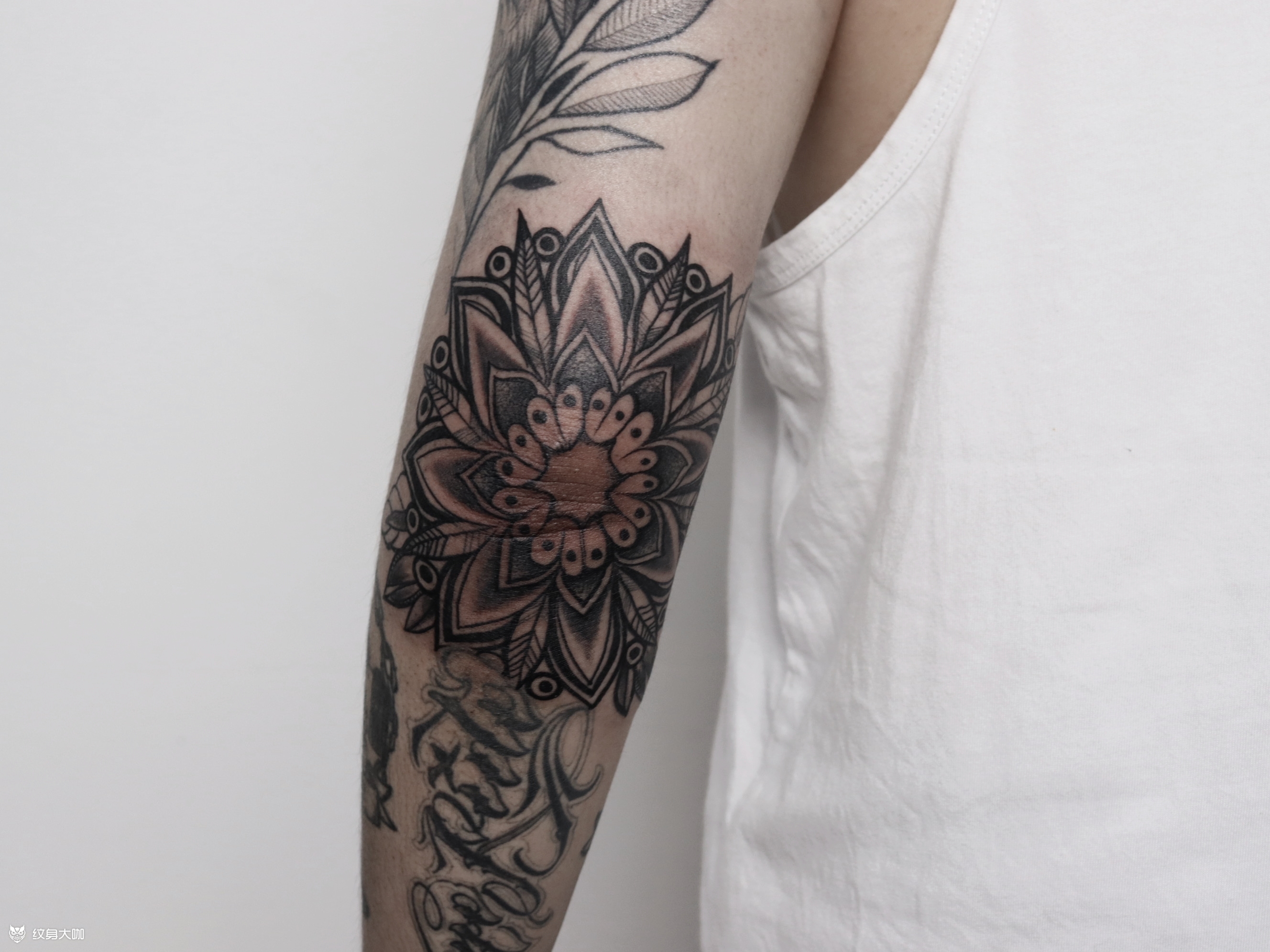 肘花_纹身图案手稿图片_三七的纹身作品集