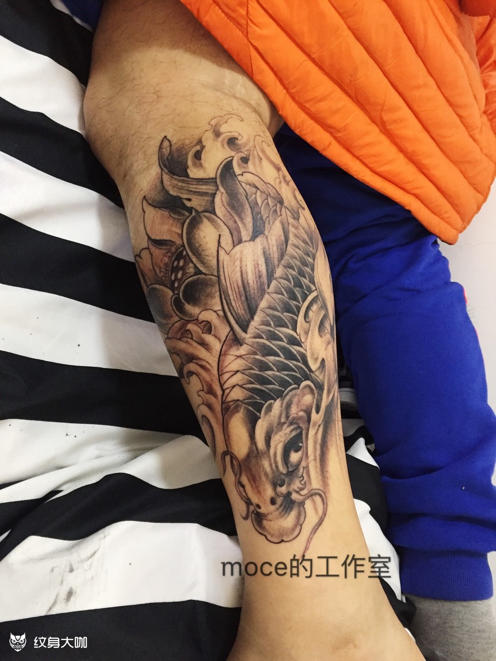 小腿外侧鲤鱼_纹身图案手稿图片_高原的纹身作品集