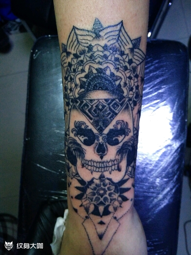 手腕骷髅_纹身图案手稿图片_d尊的纹身作品集