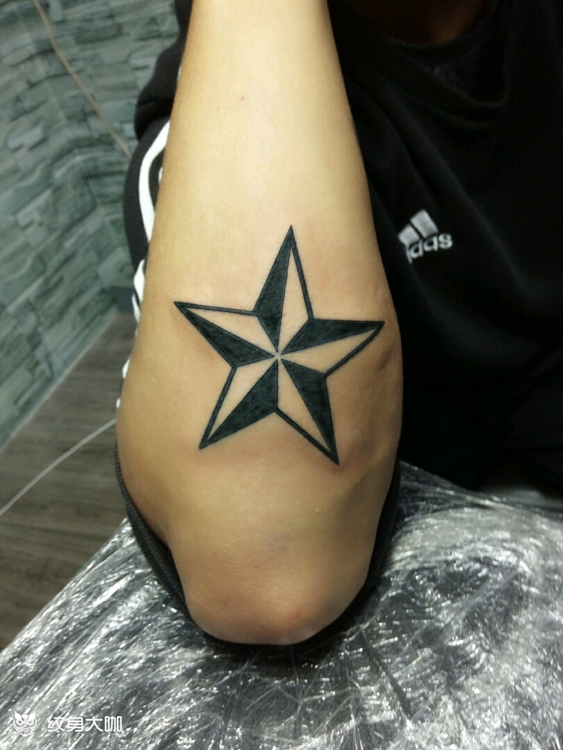 五角星_纹身图案手稿图片_李湘的纹身作品集