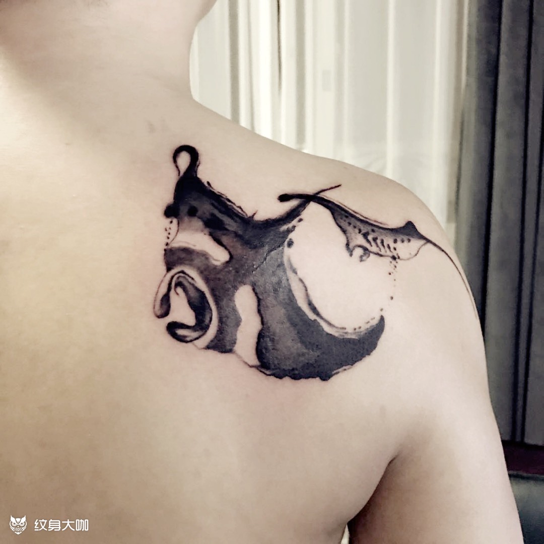 魔鬼鱼_纹身图案手稿图片_莫维杰的纹身作品集