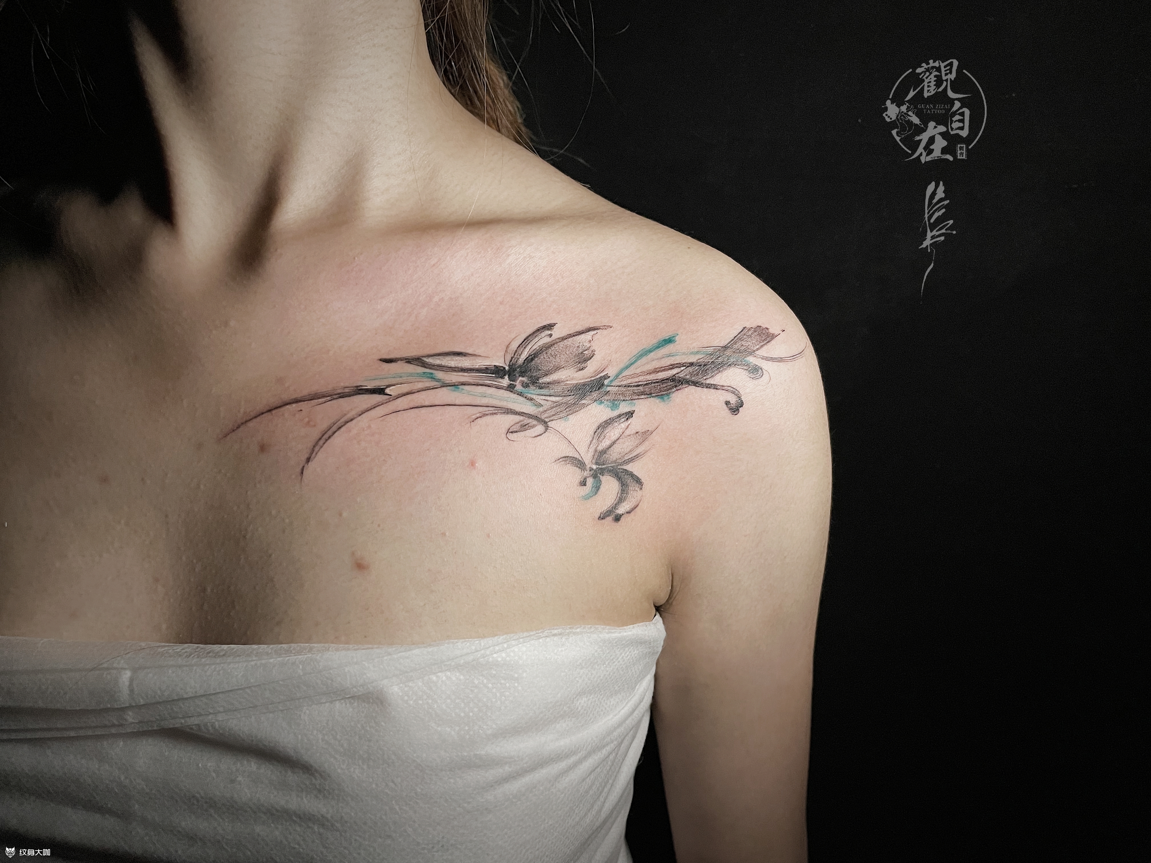 开在胸间肩头_纹身图案手稿图片_长河的纹身作品集