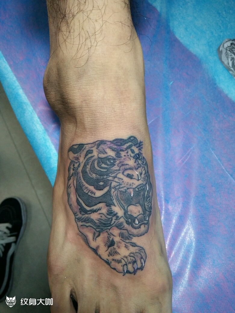 脚面!_纹身图案手稿图片_峰子的纹身作品集