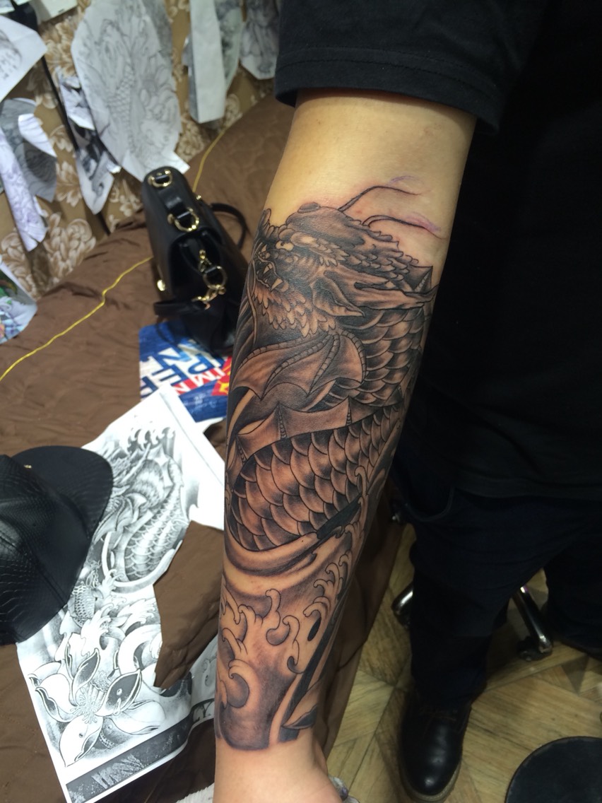 鱼化龙_纹身图案手稿图片_杨伟伟的纹身作品集