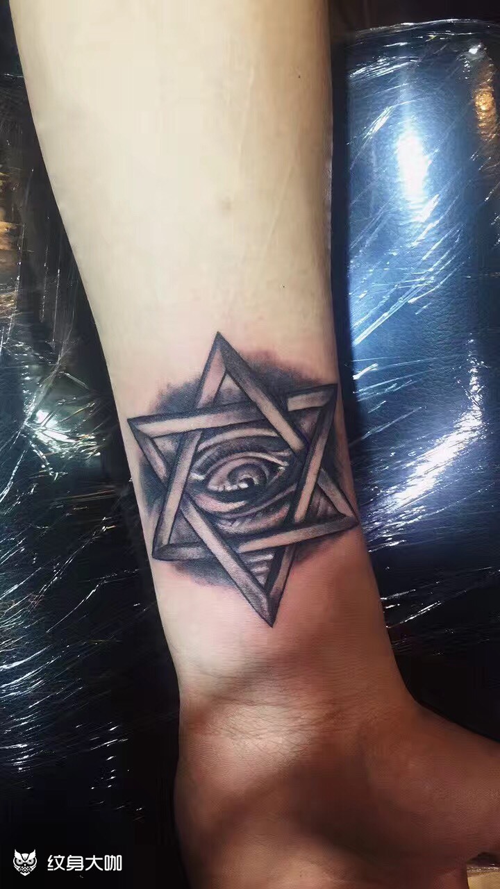 五芒星_纹身图案手稿图片_张林的纹身作品集