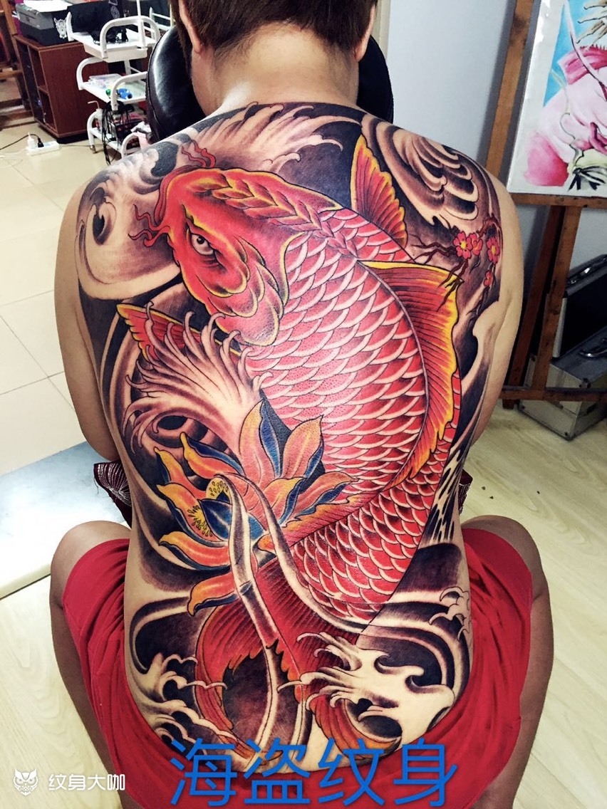 后背鲤鱼_纹身图案手稿图片_姜静的纹身作品集