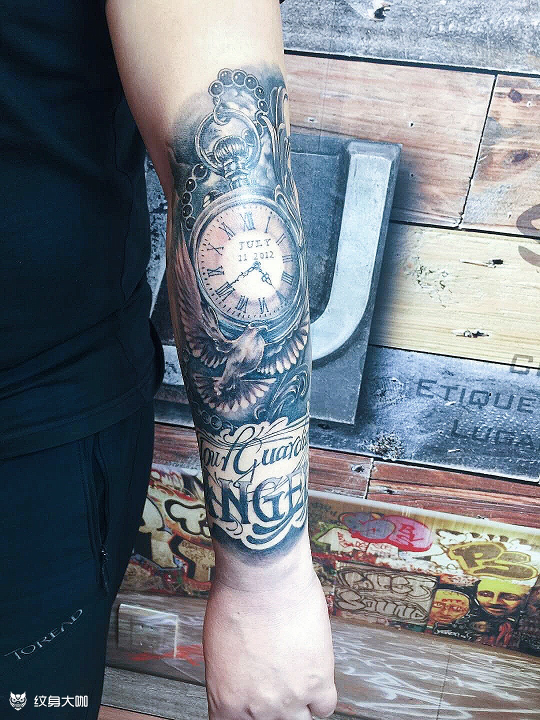 怀表鸽子花体英文_纹身图案手稿图片_窦林的纹身作品集
