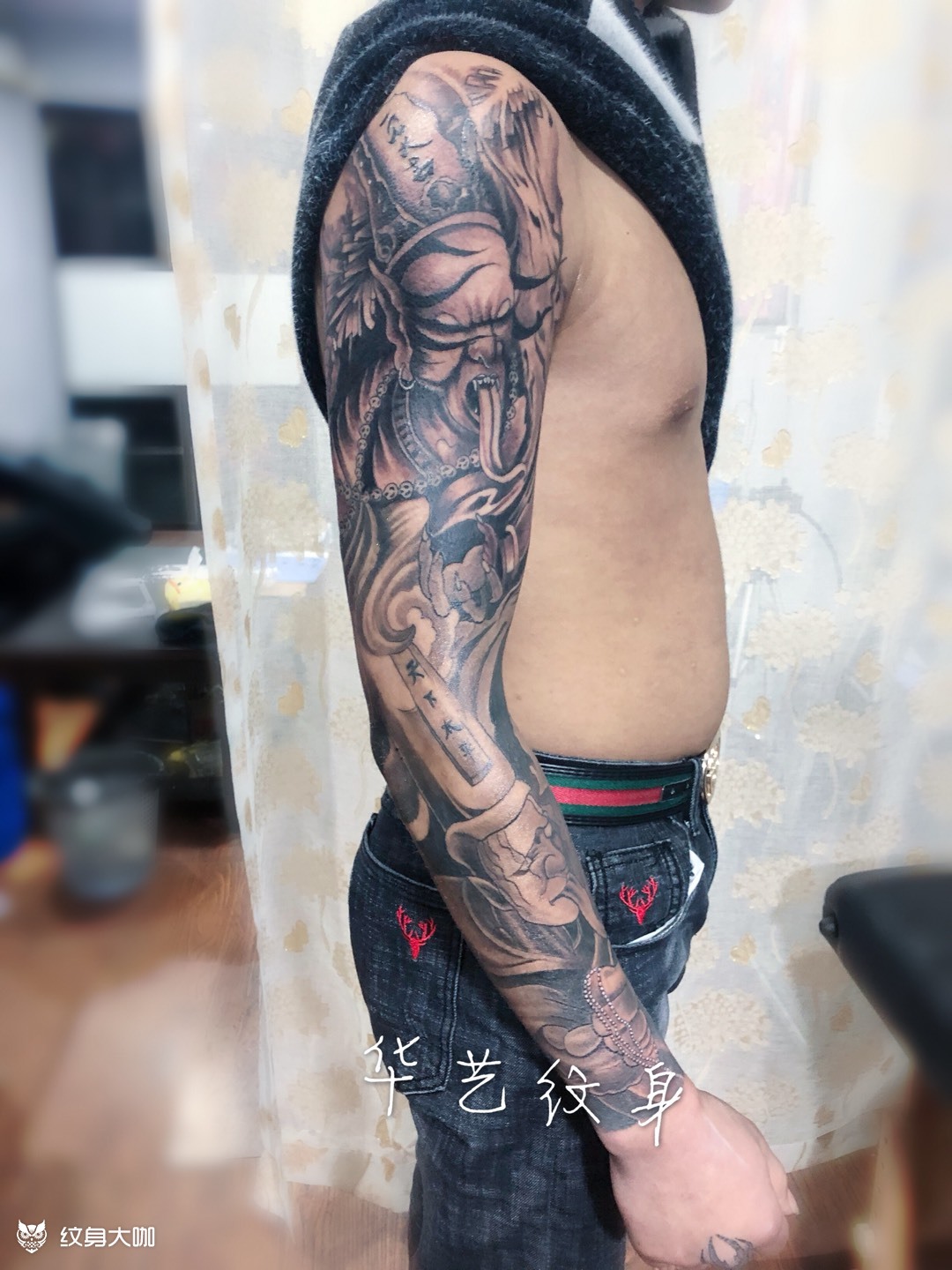 黑白无常花臂_纹身图案手稿图片_华艺的纹身作品集