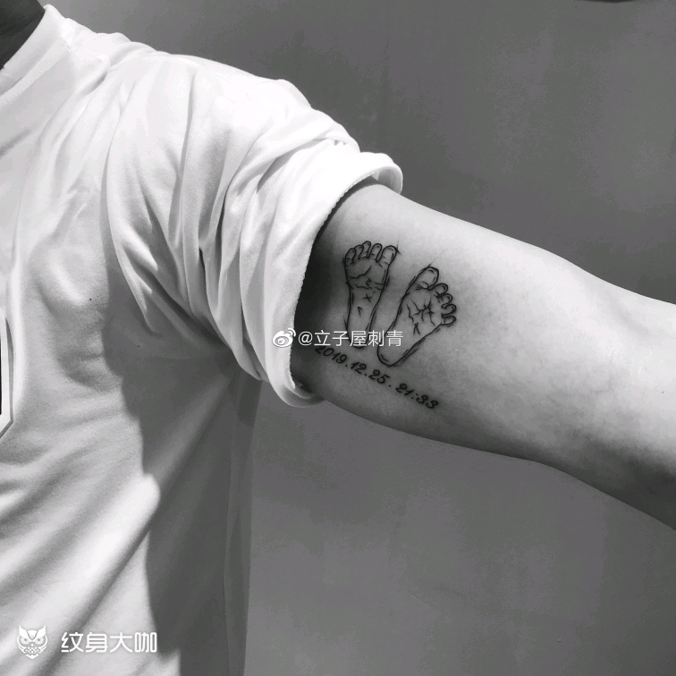93闺女脚印_纹身图案手稿图片_立子的纹身作品集